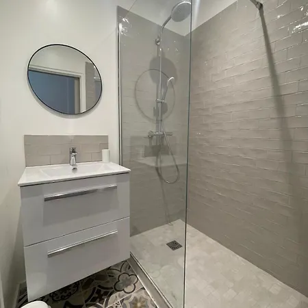 Apartmán Climatise A 5 Min A Pied De La Gare Saint Roch Mtp *